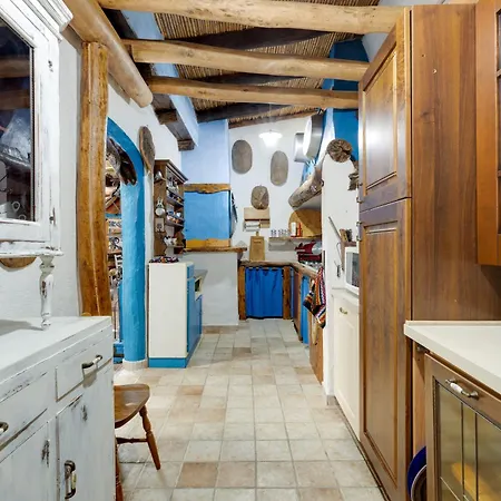 Orgoai אורגוסולו